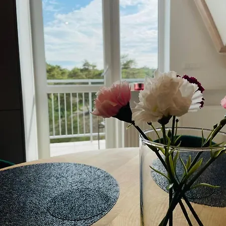 アパート Z Widokiem Na Wydme ウストカ